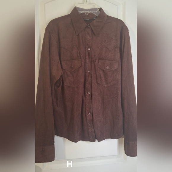 Outback Brown Suede Button-Up Western Rodeo Shirt Sz M Romantic Gypsy Coast H8 - Picture 1 of 9